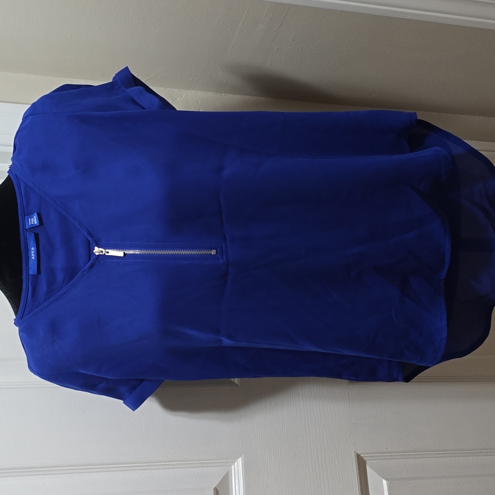 EUC Royal Blue Apt 9 Women's Top with Quarter Zipper Detail